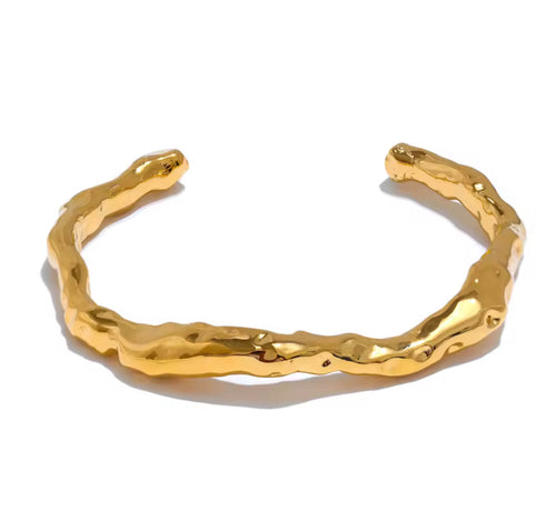 Golden Wonder Open Bangle