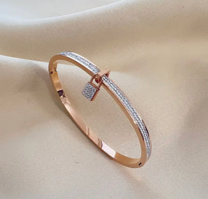 Crystal Deluxe Padlock Bangle